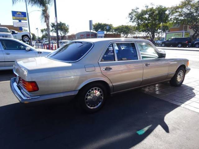 1990 Mercedes-Benz S-Class 560 SEL 4dr Sedan - photo 7