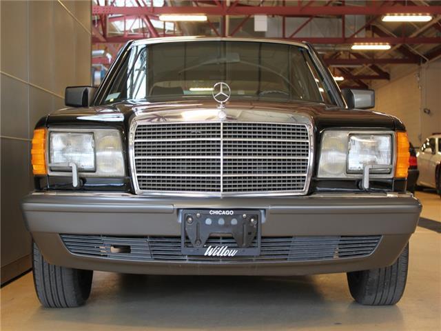 1990 Mercedes-Benz 500-Series 560SEL - photo 2