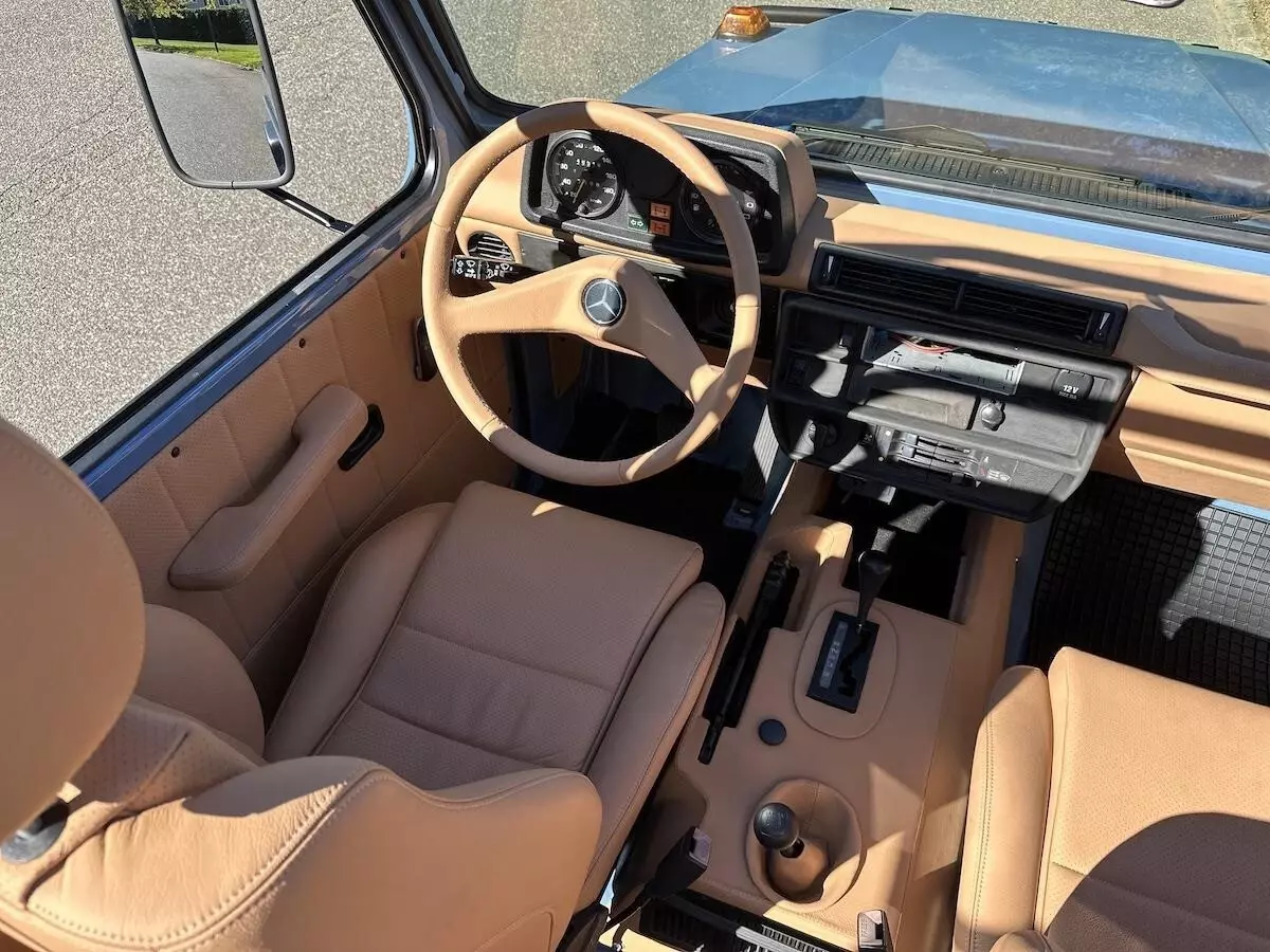 1990 Mercedes-Benz 230GE Convertible - photo 8