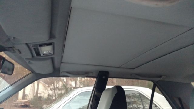 1990 Mercedes-Benz 300-Series SEDAN - photo 5