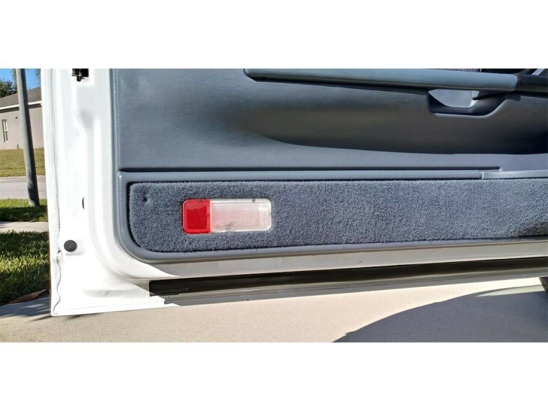 1990 Mercury Cougar XR7 - photo 11