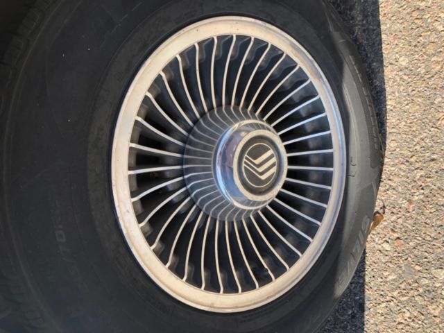 1990 Mercury Grand Marquis Vinyl - photo 4