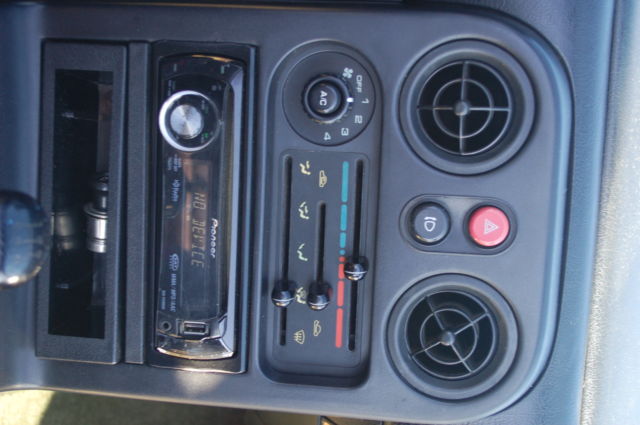 1990 Mazda MX-5 Miata all available options for 1990 - photo 11