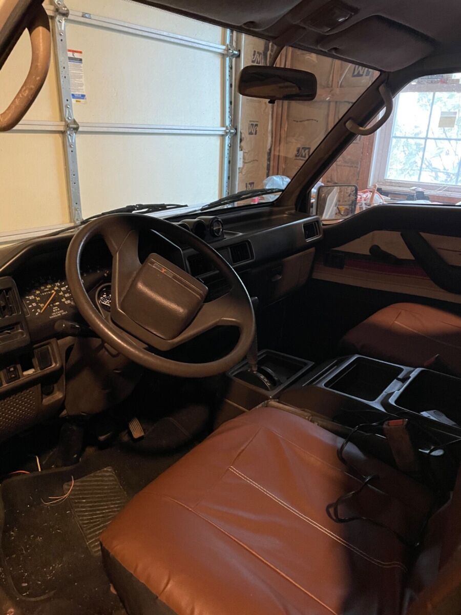 1990 Mitsubishi Other - photo 8