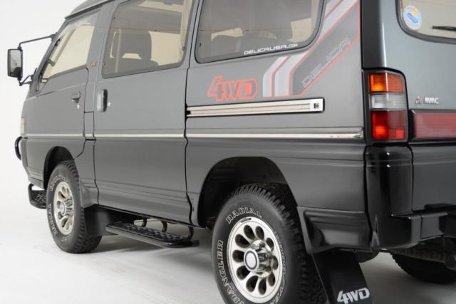 1990 Mitsubishi Delica 35K Miles 4WD Manual Transmission !!! - photo 4