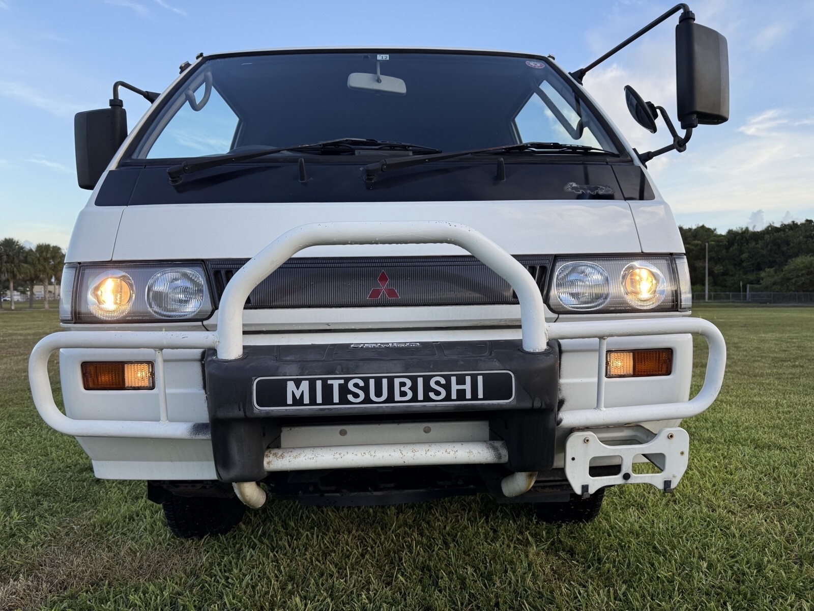 1990 Mitsubishi Delica 4WD. Diesel Turbo. Automatic. - photo 10