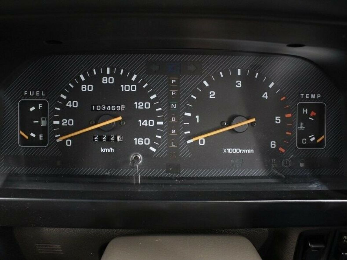 1990 Mitsubishi Delica Exceed - photo 11