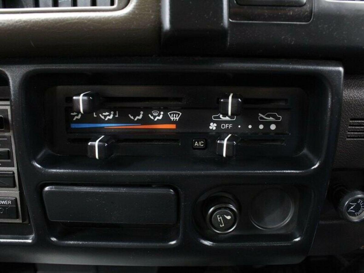 1990 Mitsubishi Delica Exceed - photo 12