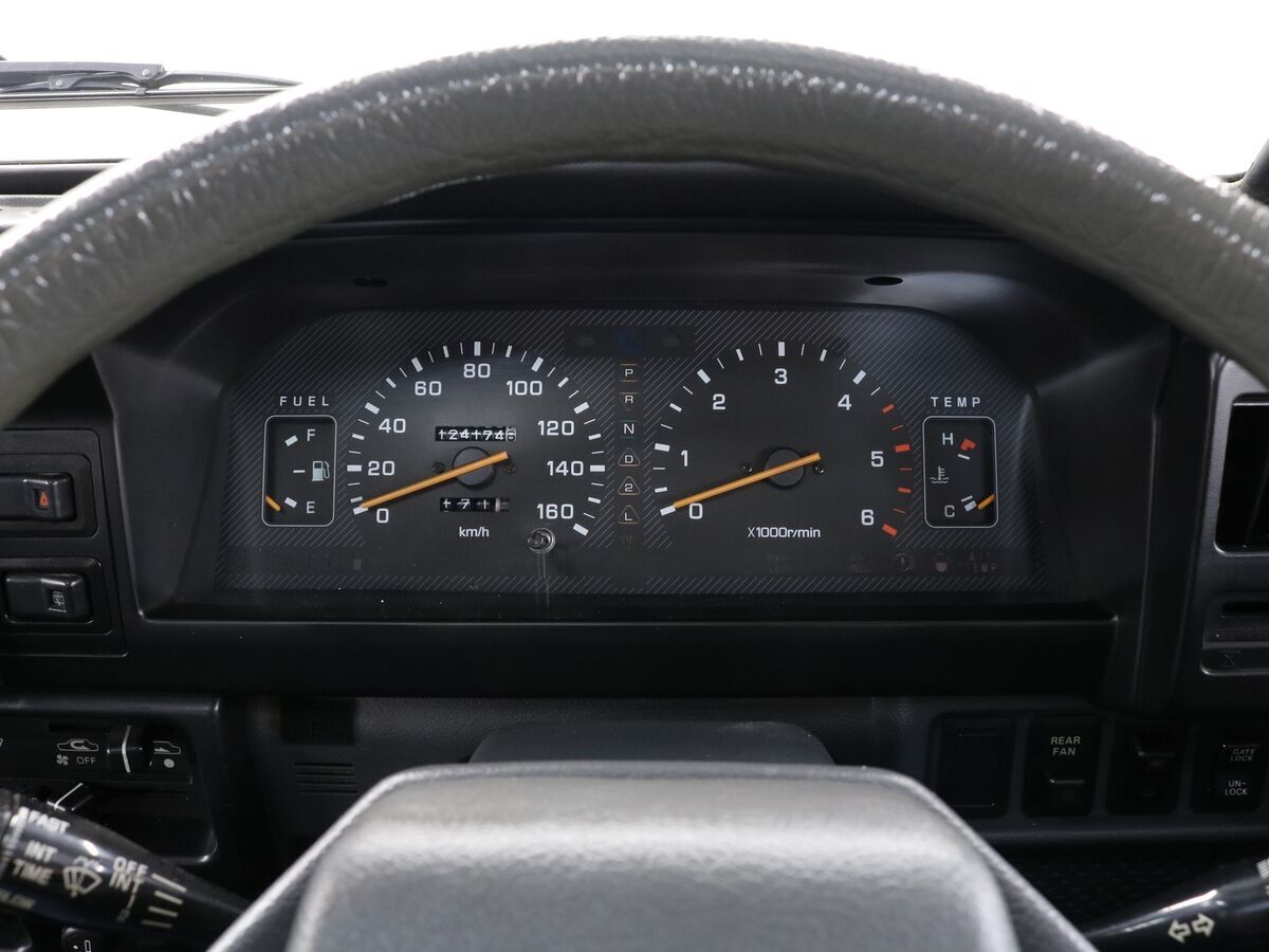 1990 Mitsubishi Delica L300 - photo 11