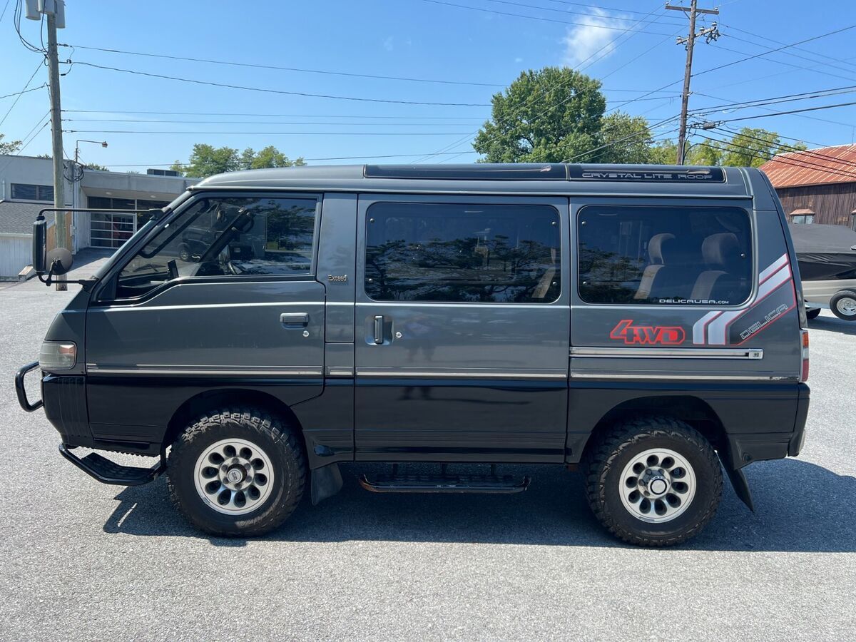 1990 Mitsubishi Delica L300 Crystal Lite 4wd - photo 2
