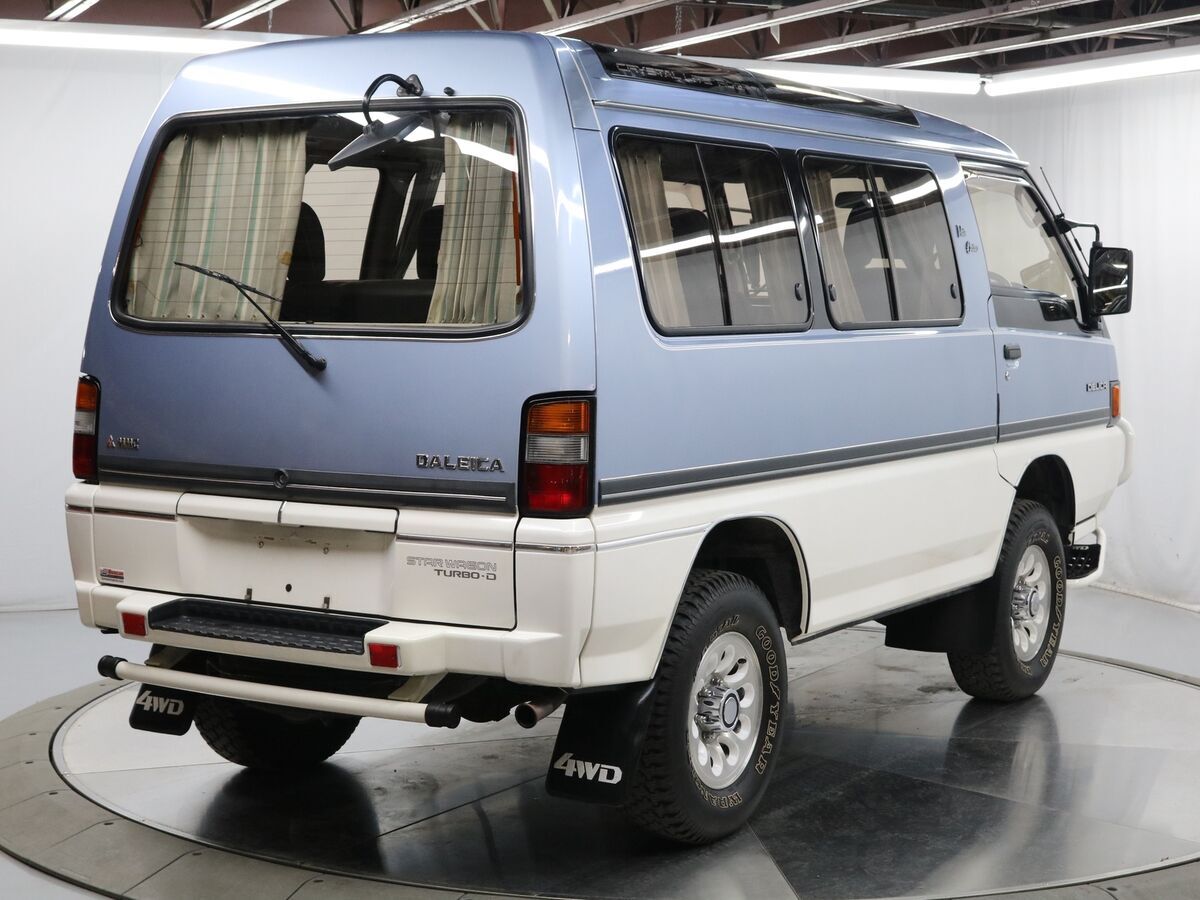 1990 Mitsubishi Delica L300 - photo 7