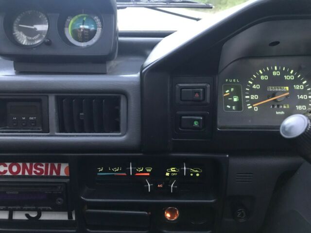 1990 Mitsubishi Delica L300 Exceed - photo 13
