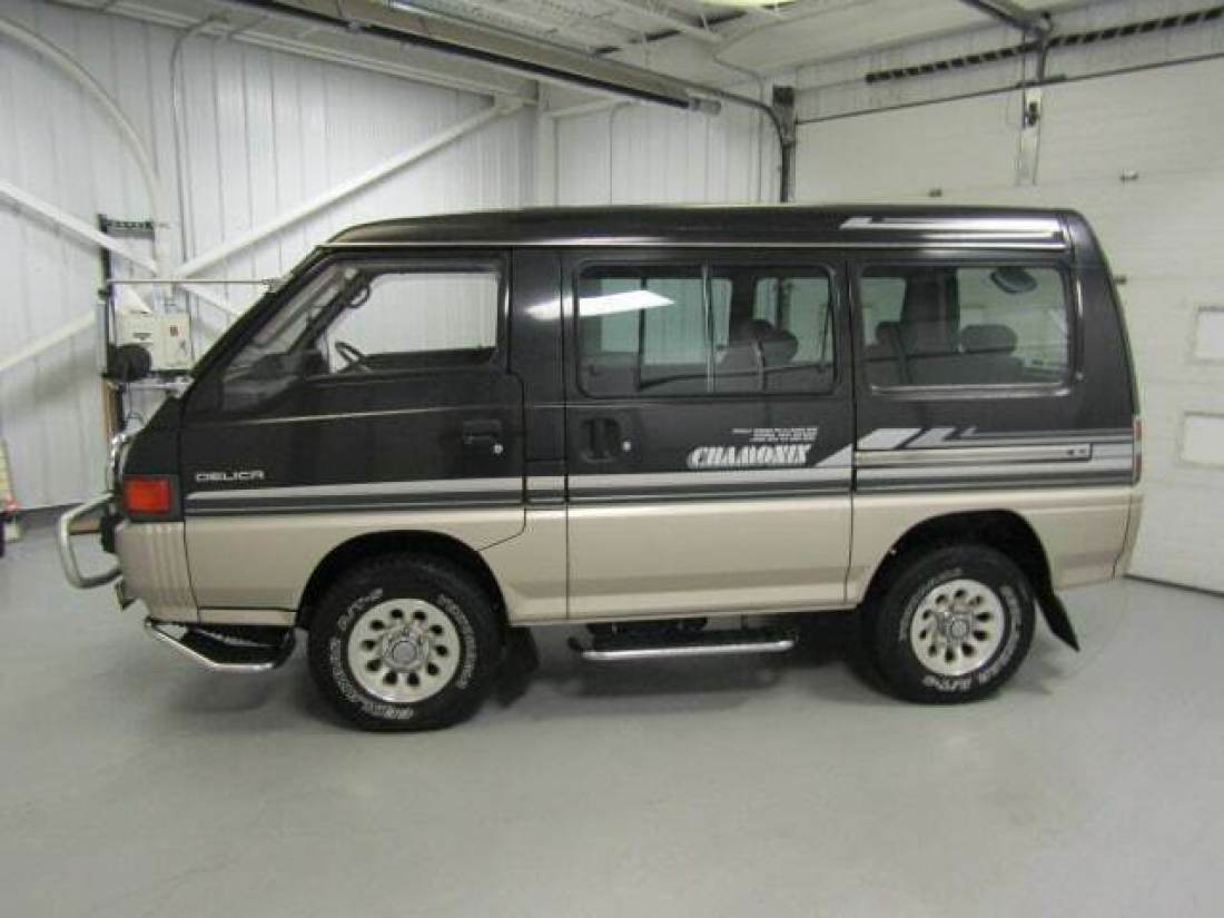 1990 Mitsubishi Delica Star Wagon Chamonix - photo 6