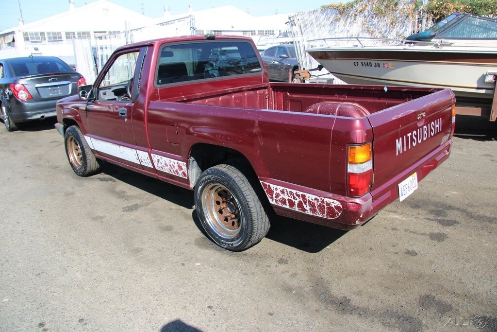 1990 Mitsubishi Mighty Max - photo 4