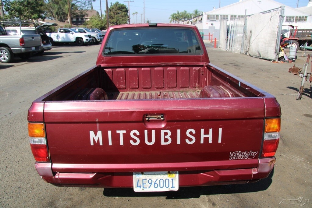 1990 Mitsubishi Mighty Max - photo 5