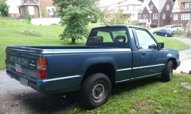 1990 Mitsubishi Mighty Max 2dr base model - photo 4