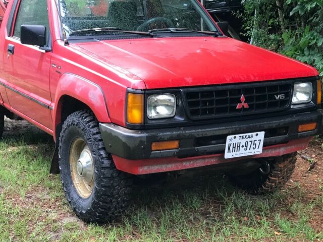 1990 Mitsubishi Mighty Max - photo 2
