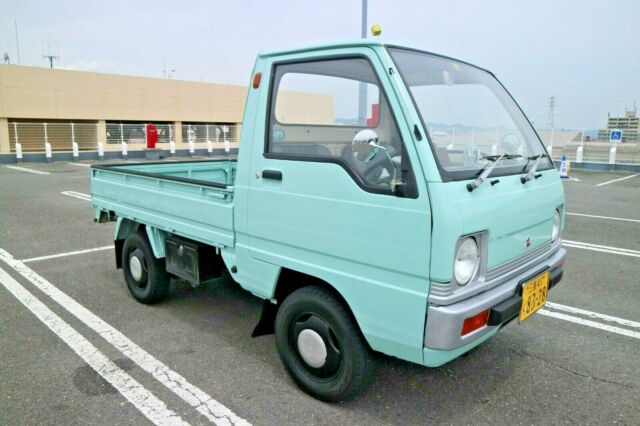 1990 Mitsubishi Other - photo 4