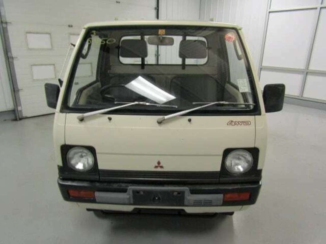 1990 Mitsubishi MiniCab Super DX 4WD - photo 3