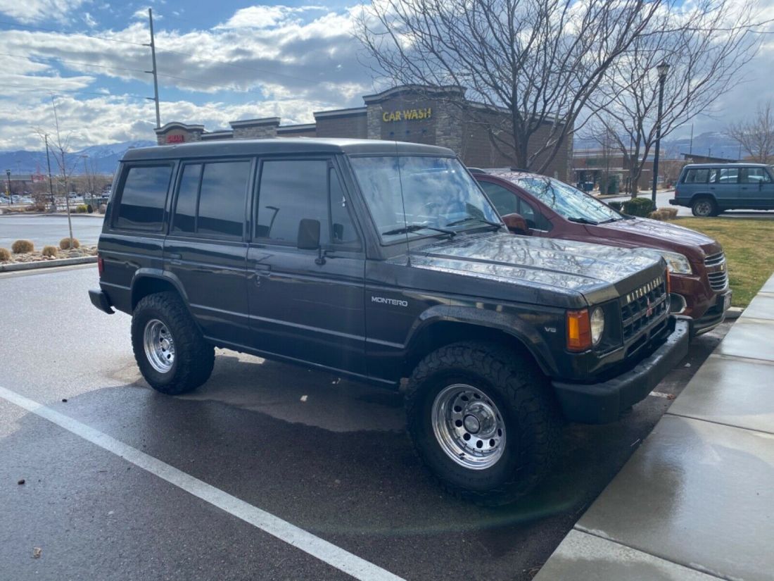1990 Mitsubishi Montero - photo 3