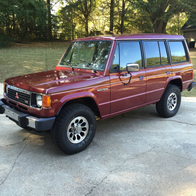 1990 Mitsubishi Montero RS - photo 2