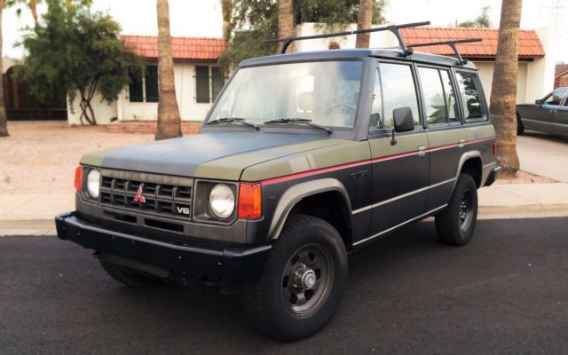 1990 Mitsubishi Montero - photo 4