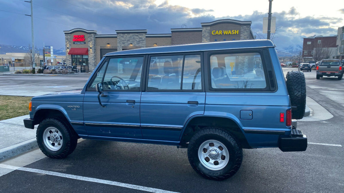1990 Mitsubishi Montero LS - photo 10