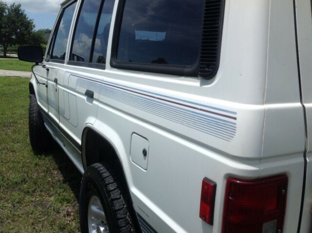 1990 Mitsubishi Montero LS 4X4 MANUAL 5 SPEED ONE OWNER - photo 9