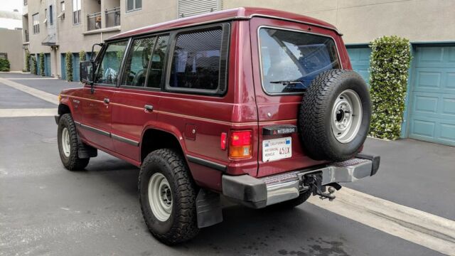 1990 Mitsubishi Montero LS - photo 6