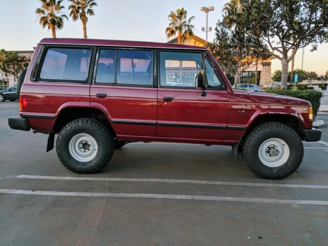 1990 Mitsubishi Montero LS - photo 9
