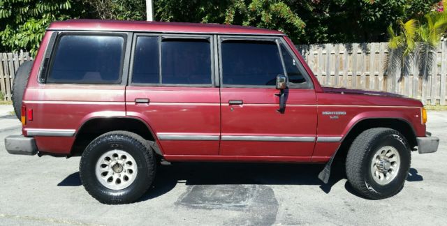 1990 Mitsubishi Montero LS - photo 11
