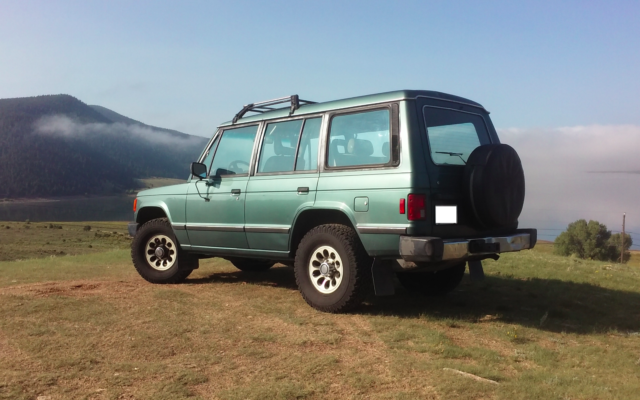 1990 Mitsubishi Montero - photo 2