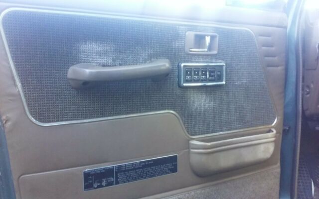 1990 Mitsubishi Montero - photo 6