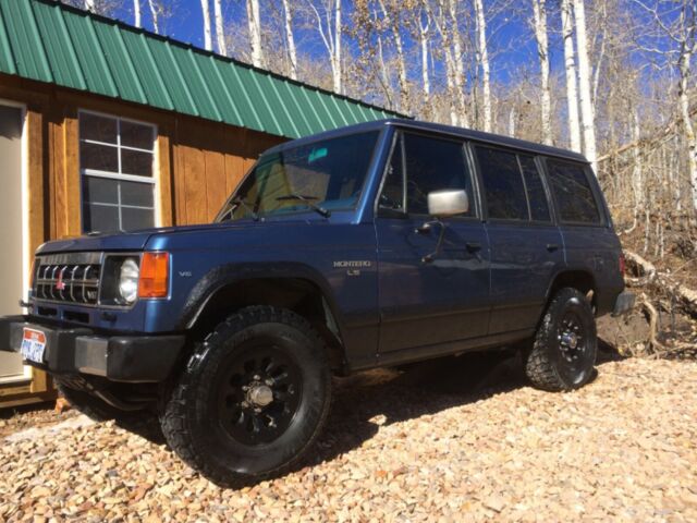 1990 Mitsubishi Montero LS - photo 3