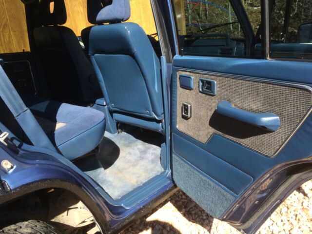 1990 Mitsubishi Montero LS - photo 8