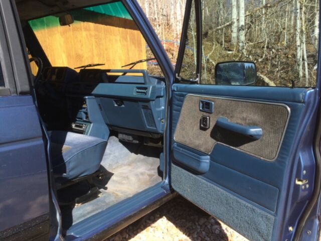 1990 Mitsubishi Montero LS - photo 9