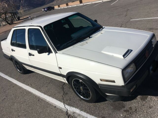 1990 Volkswagen Jetta GLi - photo 2