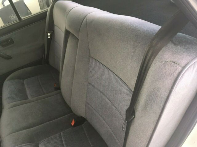 1990 Volkswagen Jetta GLi - photo 8