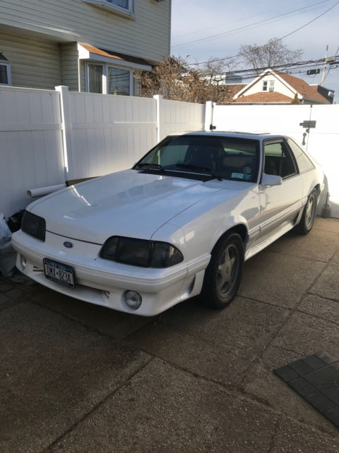 1990 Ford Mustang - photo 4