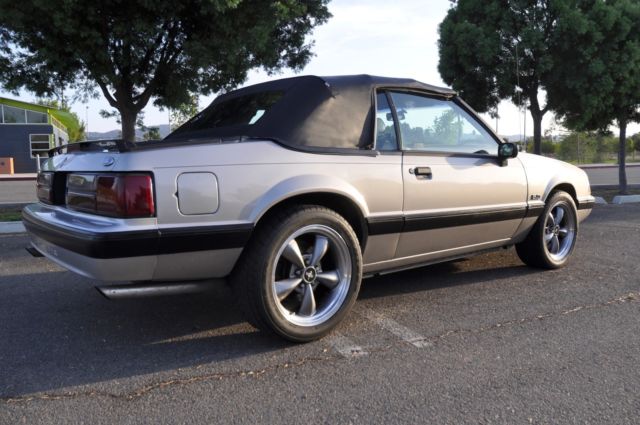 1990 Ford Mustang LX - photo 3