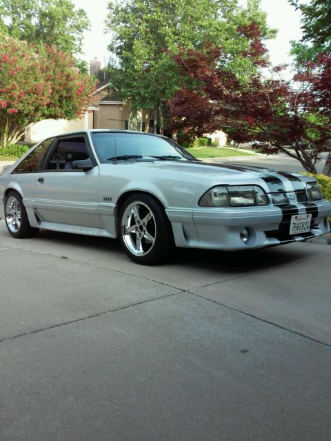 1990 Ford Mustang - photo 3