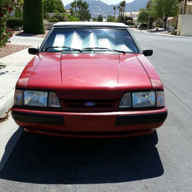 1990 Ford Mustang