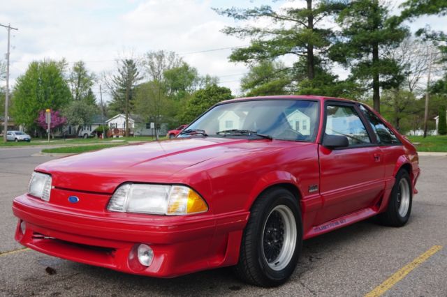 1990 Ford Mustang GT - photo 2