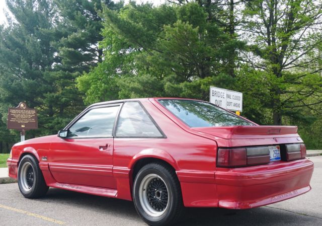 1990 Ford Mustang GT - photo 3