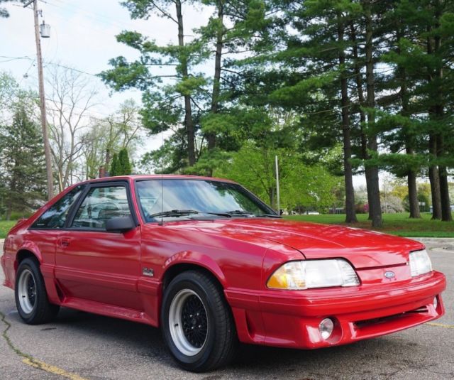 1990 Ford Mustang GT - photo 4