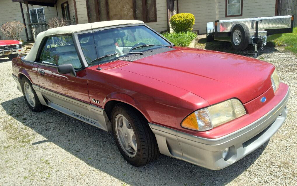 1990 Ford Mustang - photo 2