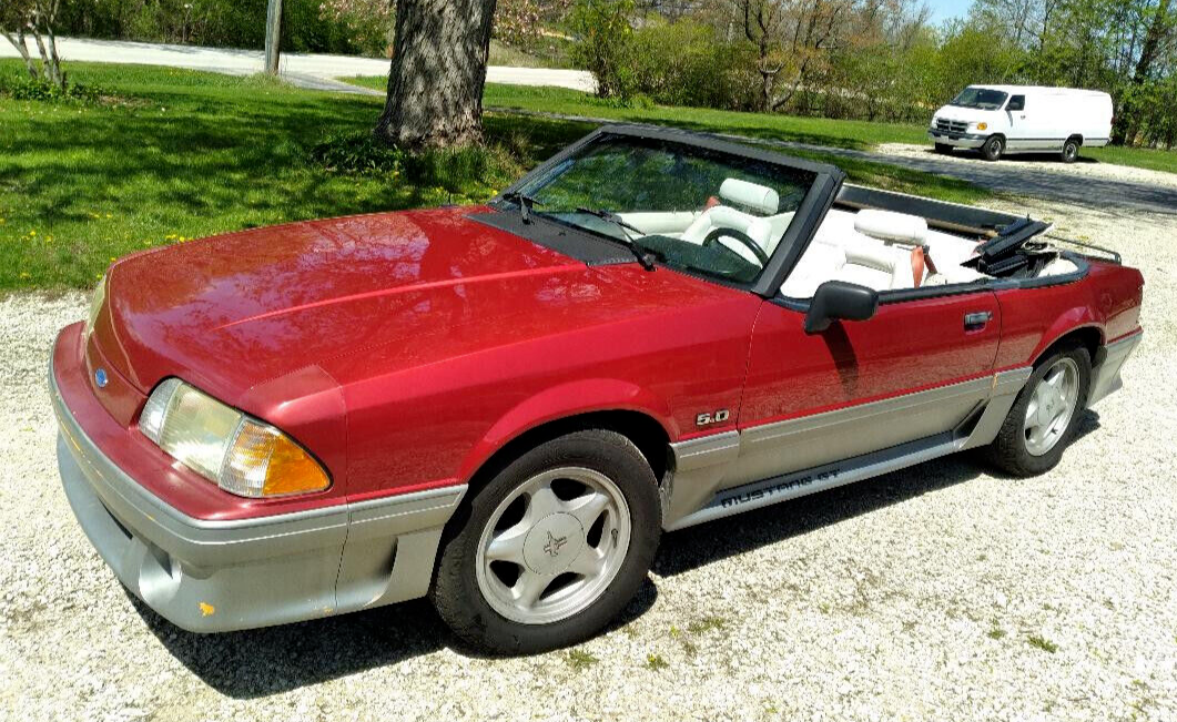 1990 Ford Mustang - photo 3