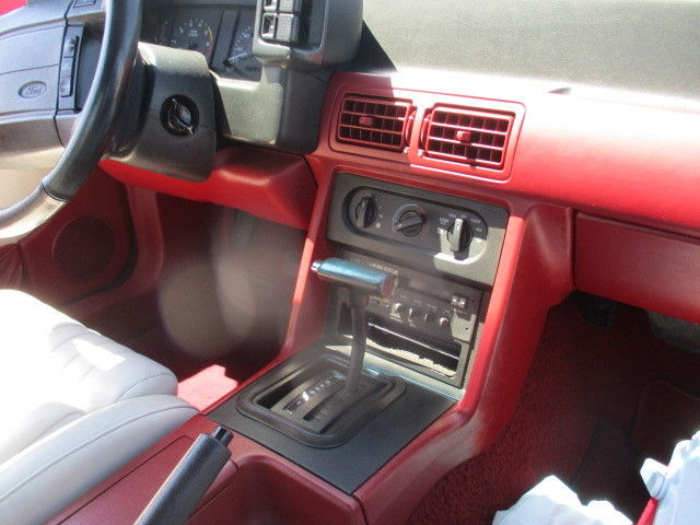 1990 Ford Mustang GT - photo 11