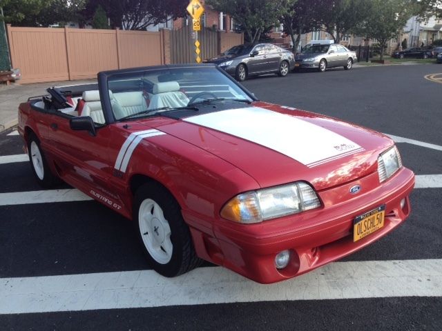 1990 Ford Mustang GT - photo 2