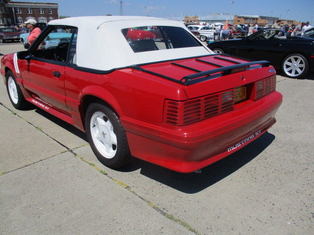 1990 Ford Mustang GT - photo 6
